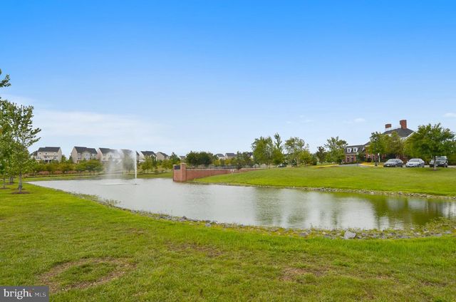 16369 GANGPLANK LN, Woodbridge, VA 22191