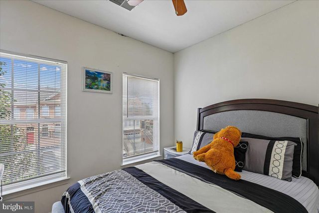 16369 GANGPLANK LN, Woodbridge, VA 22191