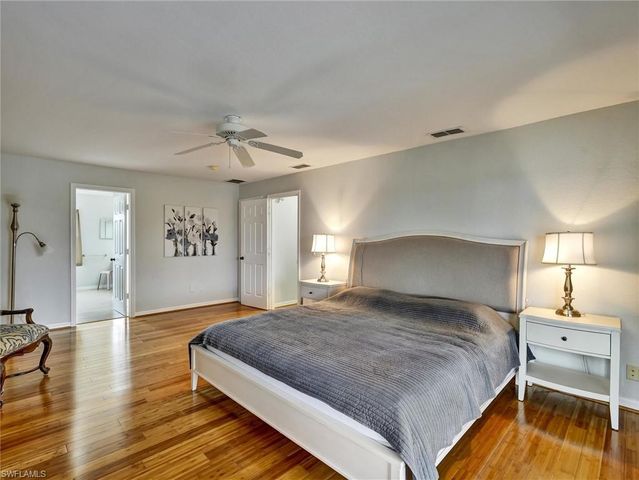 2941 Inlet Cove LN E, Naples, FL 34120