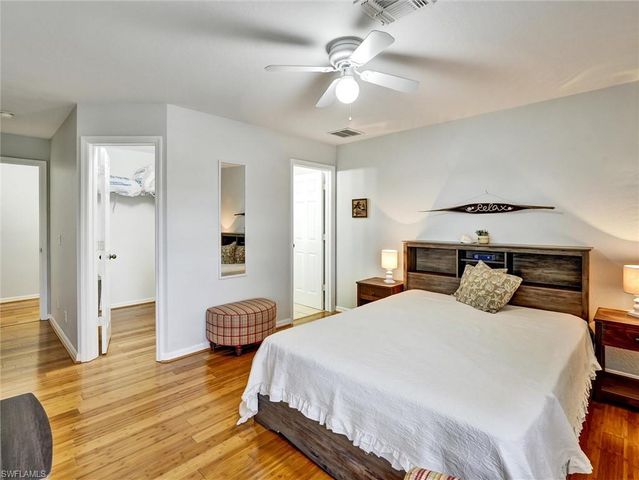 2941 Inlet Cove LN E, Naples, FL 34120