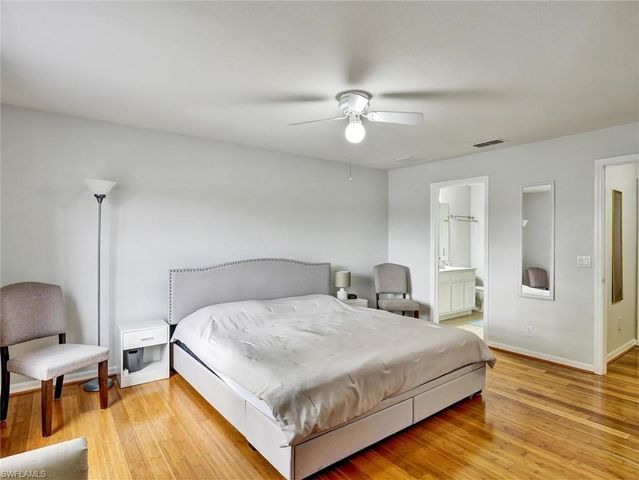 2941 Inlet Cove LN E, Naples, FL 34120