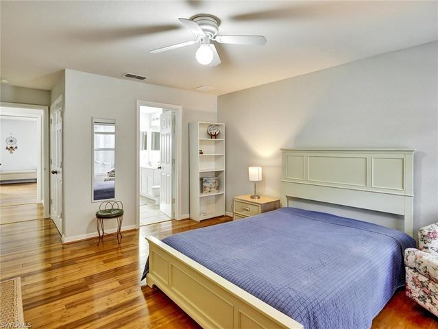 2941 Inlet Cove LN E, Naples, FL 34120