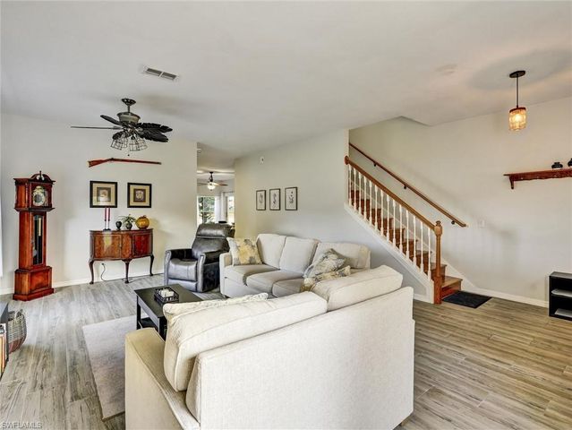 2941 Inlet Cove LN E, Naples, FL 34120