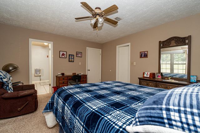 231 Sims Langley Trl, Junction City, AR 71749