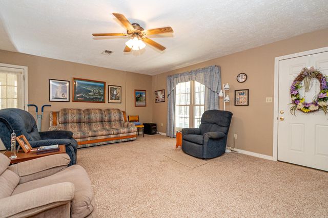 231 Sims Langley Trl, Junction City, AR 71749