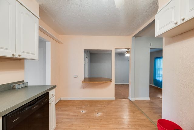 6737 Lakeside Drive, Lake Worth, TX 76135