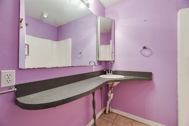 6737 Lakeside Drive, Lake Worth, TX 76135