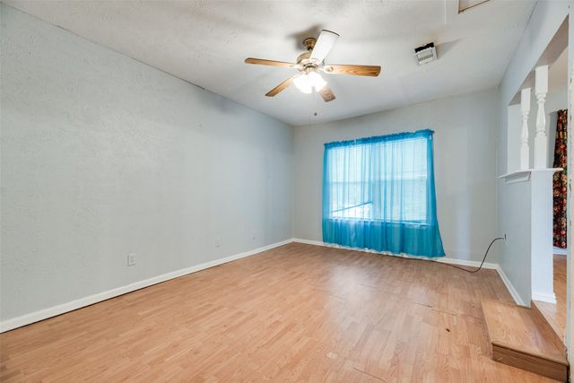 6737 Lakeside Drive, Lake Worth, TX 76135