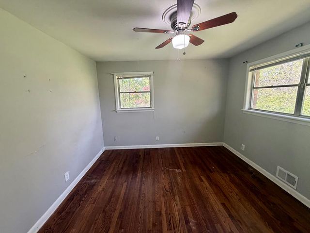 2705 Dunmoreland Ter, Atlanta, GA 30349