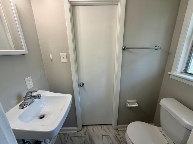 2705 Dunmoreland Ter, Atlanta, GA 30349