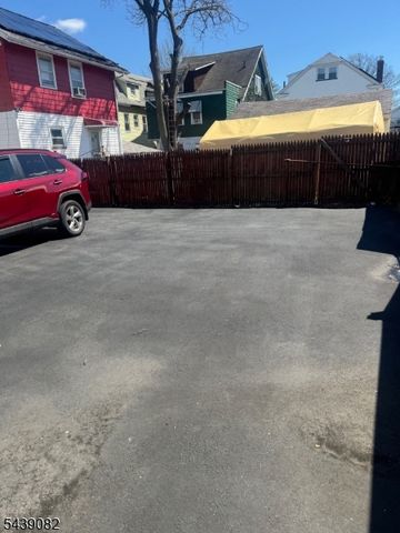 14 Helen Pl, Newark City, NJ 07106