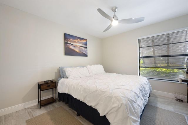7 Ridge Pointe Drive C, Boynton Beach, FL 33435