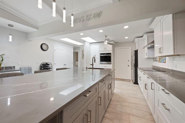 7 Ridge Pointe Drive C, Boynton Beach, FL 33435