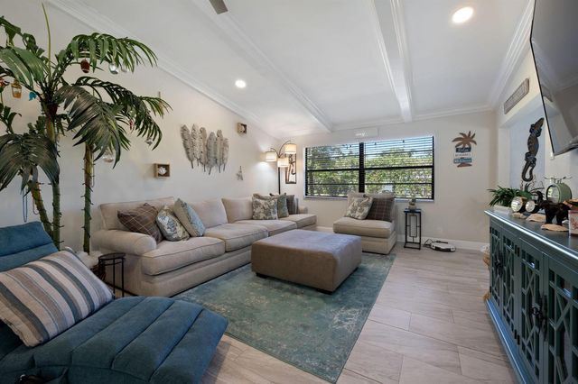 7 Ridge Pointe Drive C, Boynton Beach, FL 33435