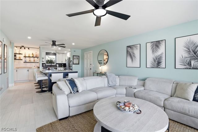 1714 Bikini CT 104, Cape Coral, FL 33904