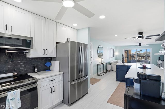 1714 Bikini CT 104, Cape Coral, FL 33904