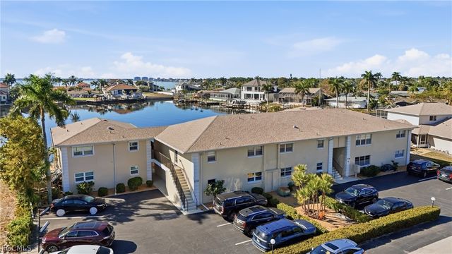 1714 Bikini CT 104, Cape Coral, FL 33904