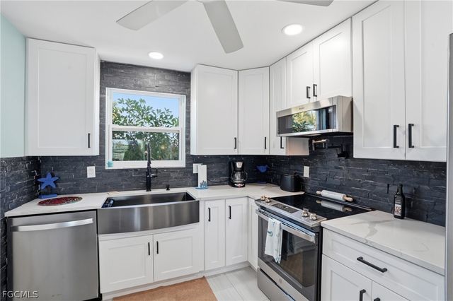 1714 Bikini CT 104, Cape Coral, FL 33904