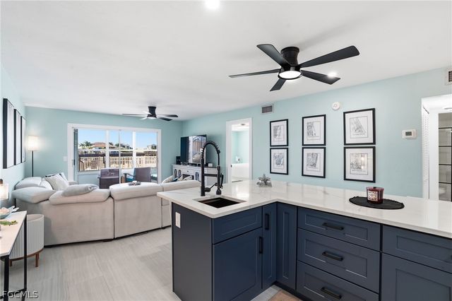 1714 Bikini CT 104, Cape Coral, FL 33904