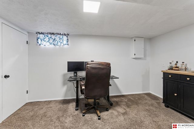 3335 S 114th Avenue, Omaha, NE 68144