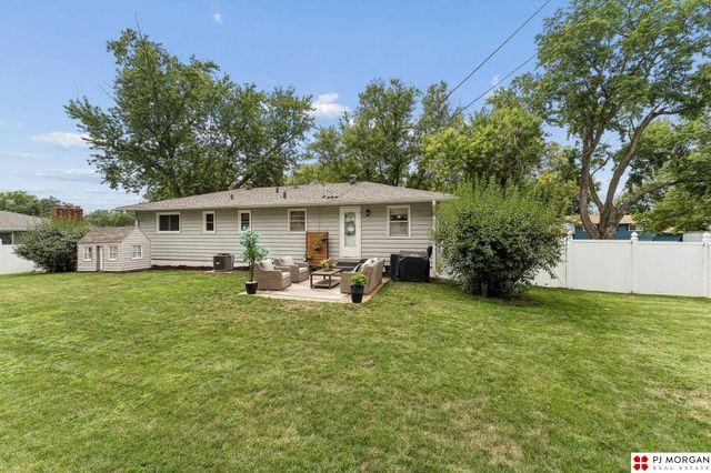 3335 S 114th Avenue, Omaha, NE 68144