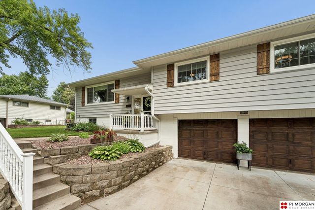 3335 S 114th Avenue, Omaha, NE 68144