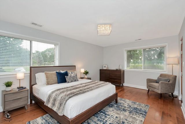 1400 N Elmhurst Road 119, Mount Prospect, IL 60056