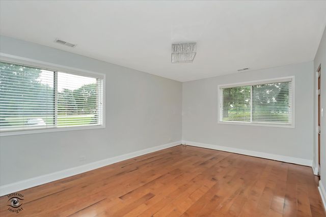 1400 N Elmhurst Road 119, Mount Prospect, IL 60056