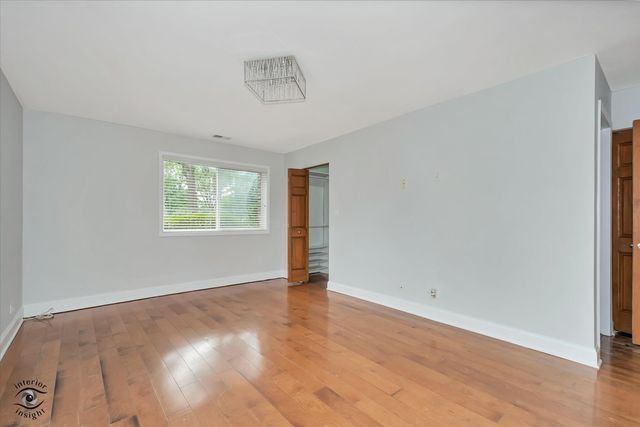 1400 N Elmhurst Road 119, Mount Prospect, IL 60056