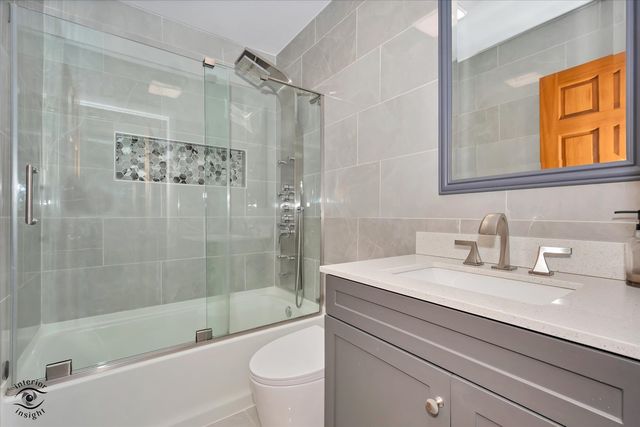 1400 N Elmhurst Road 119, Mount Prospect, IL 60056
