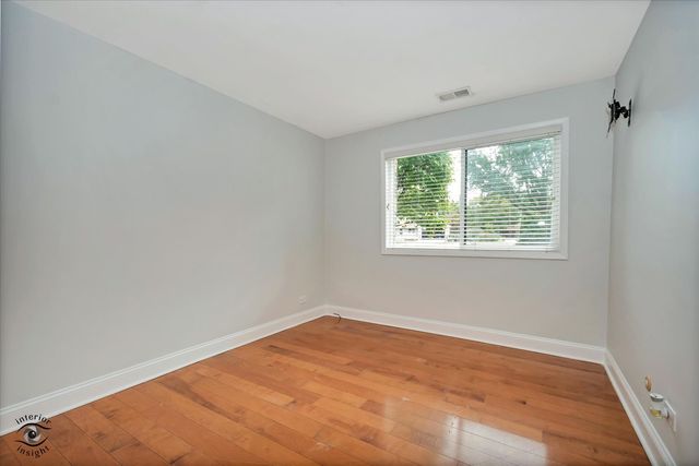 1400 N Elmhurst Road 119, Mount Prospect, IL 60056