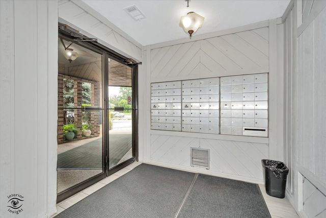 1400 N Elmhurst Road 119, Mount Prospect, IL 60056
