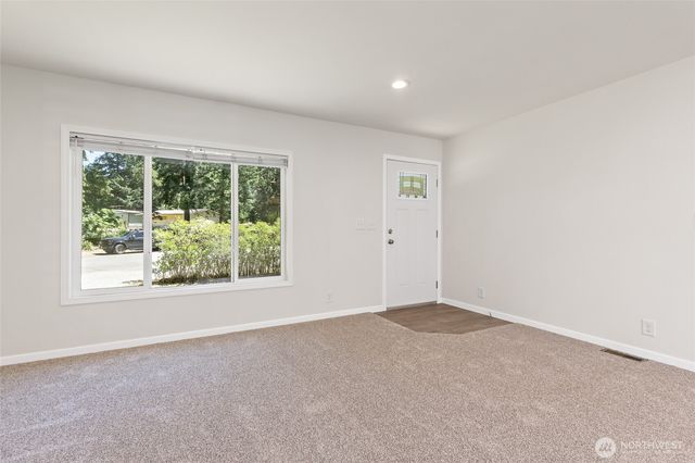 4893 Barbara Lane SE, Olalla, WA 98359