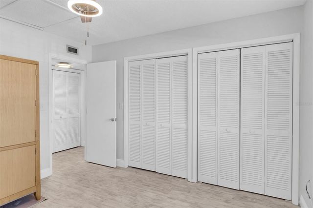 108 LAKEVIEW PLACE 108, Oldsmar, FL 34677