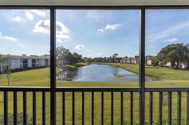 108 LAKEVIEW PLACE 108, Oldsmar, FL 34677