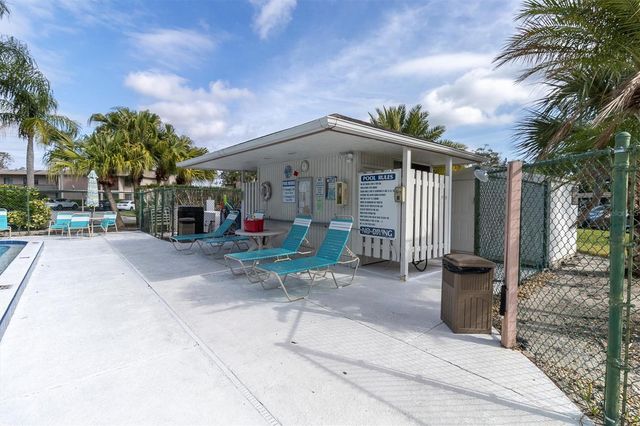 108 LAKEVIEW PLACE 108, Oldsmar, FL 34677