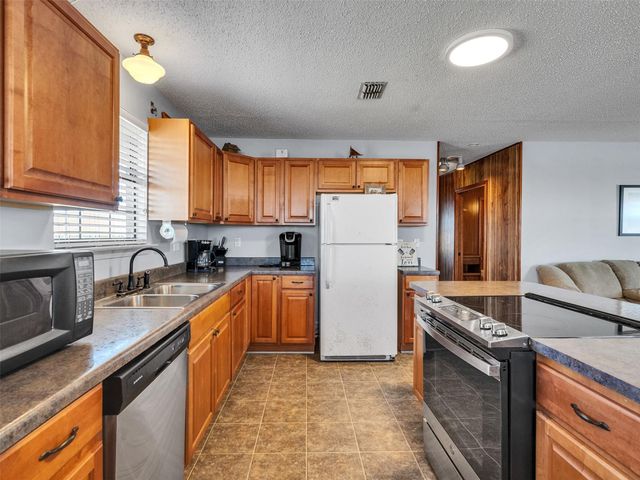 4062 Fm-2031 Beach Road, Matagorda, TX 77414