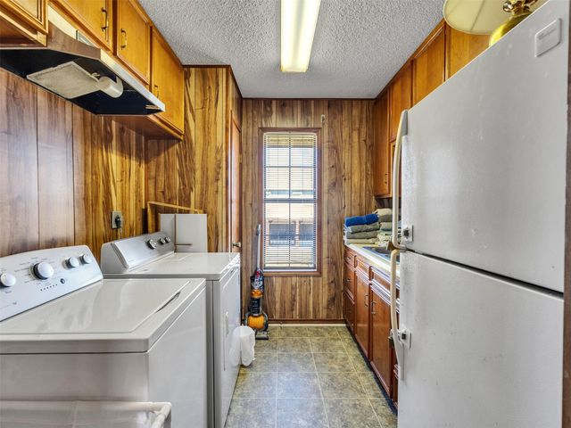 4062 Fm-2031 Beach Road, Matagorda, TX 77414