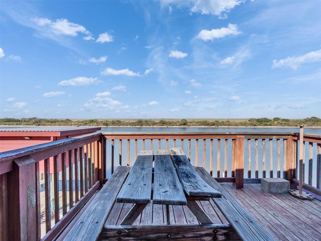 4062 Fm-2031 Beach Road, Matagorda, TX 77414