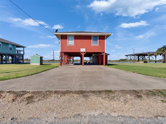 4062 Fm-2031 Beach Road, Matagorda, TX 77414