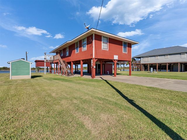 4062 Fm-2031 Beach Road, Matagorda, TX 77414