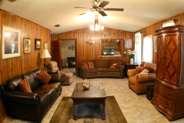 10950 Paloma, Helotes, TX 78023