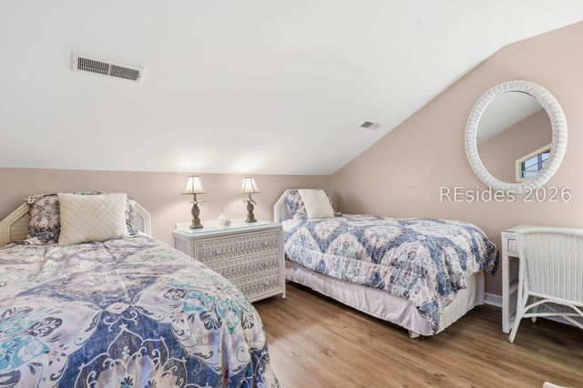 50 Ocean Ln Apt 104, Hilton Head Island, SC 29928