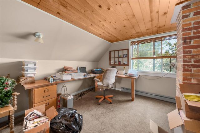 8410 W Valley Rd, Clayton, WA 99110