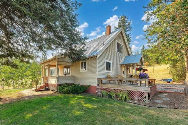 8410 W Valley Rd, Clayton, WA 99110