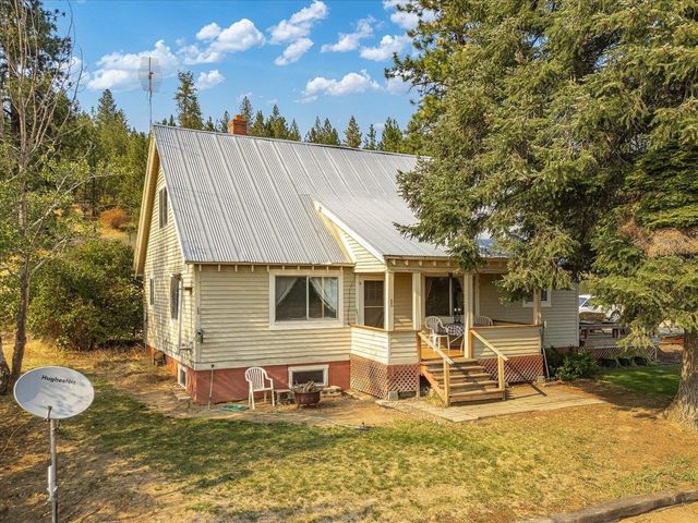 8410 W Valley Rd, Clayton, WA 99110