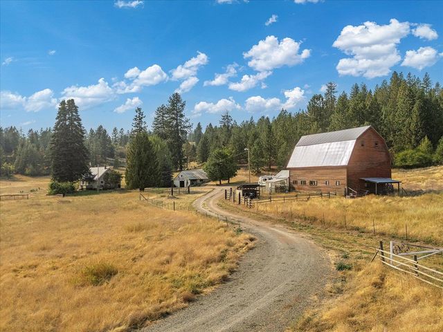 8410 W Valley Rd, Clayton, WA 99110