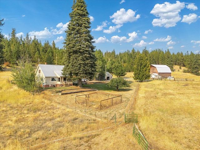 8410 W Valley Rd, Clayton, WA 99110