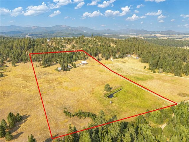 8410 W Valley Rd, Clayton, WA 99110