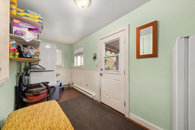 8410 W Valley Rd, Clayton, WA 99110
